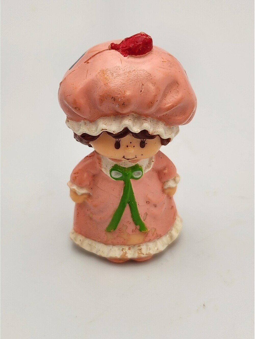 Vintage Strawberry Shortcake PVC Miniature In Nightgown Kenner 1981 B7